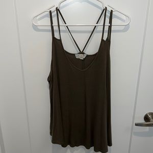 Flowy tank